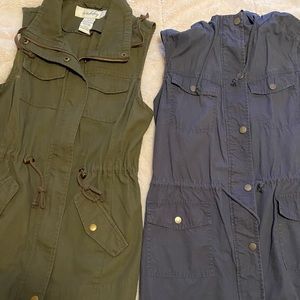 2 Utility Sleeveless Vests
